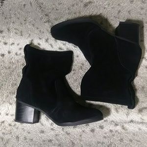 White mountain booties